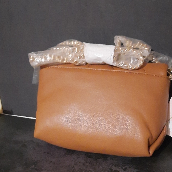 Victoria's Secret Tan Quilted Crossbody Bag - Picture 4 of 9